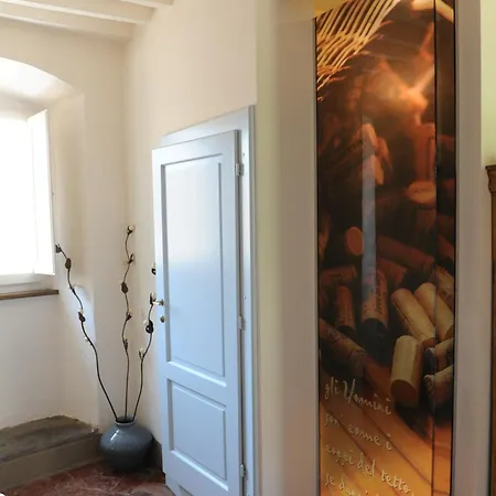 Pane E Vino לינה וארוחת בוקר קורטונה