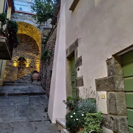 Pane E Vino Cortona
